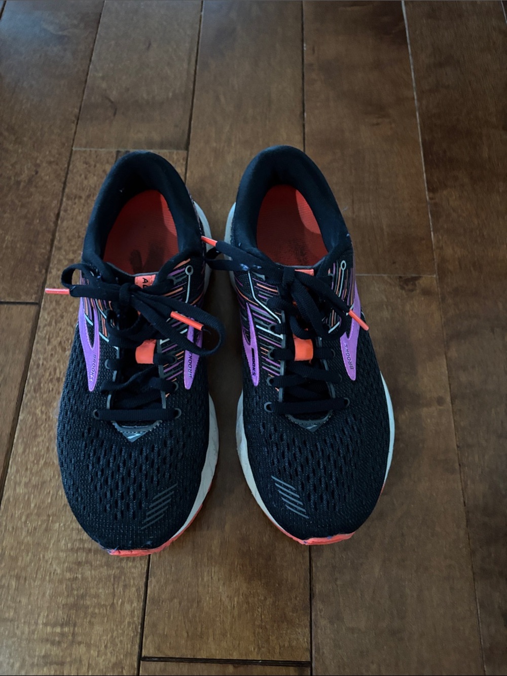 Brooks Black Running Shoes with Purple and Coral Highlights 6.5 Wide